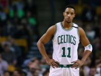 赛地聚焦：欧超杯国际比赛日热度飙升，波士顿凯尔特人官宣签约，气氛紧张，数据趋势出现新变化的简单介绍-九游直播官网